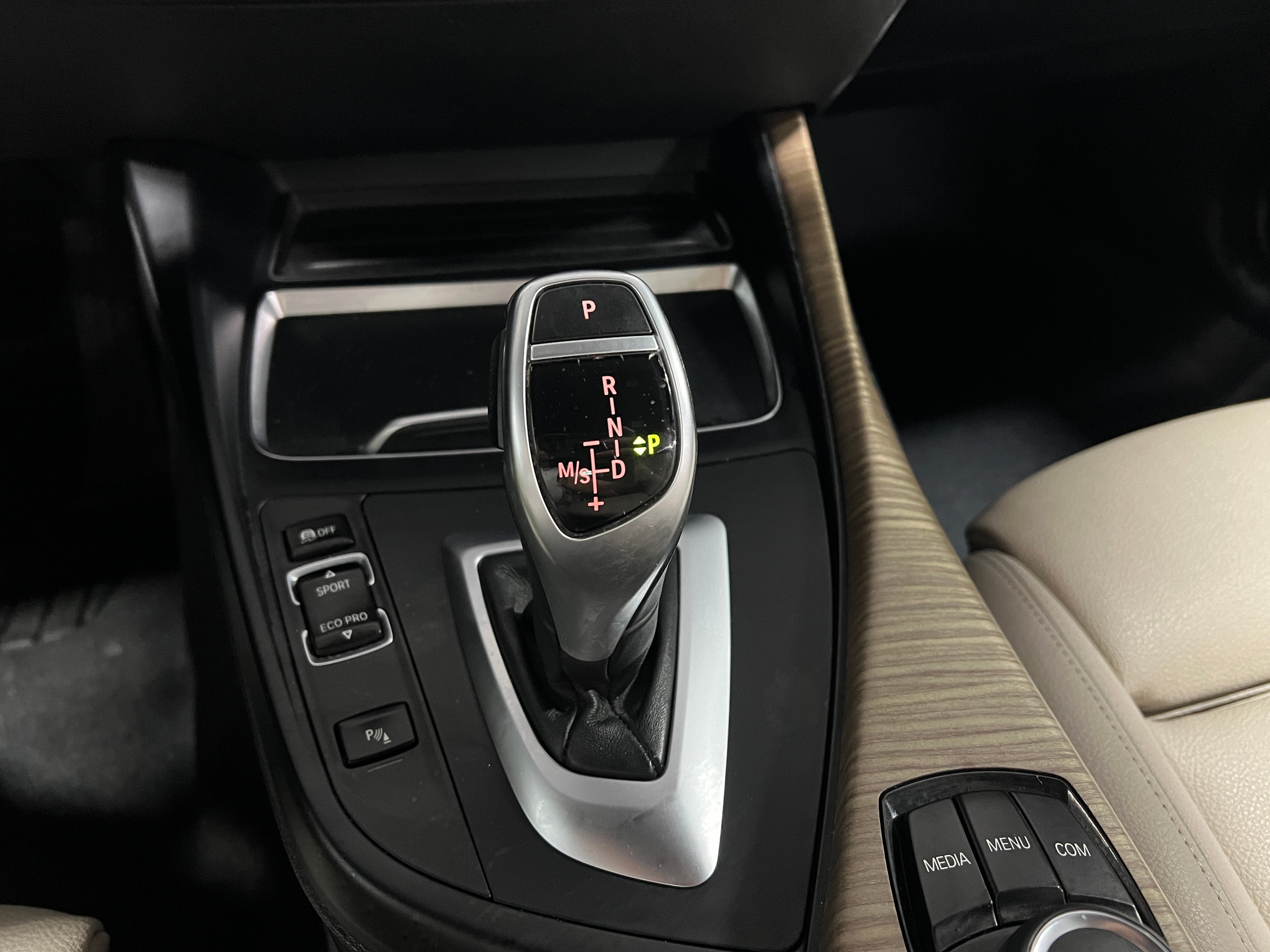 BMW 2 Series 2018 WBA2M7C54JVD51821 image